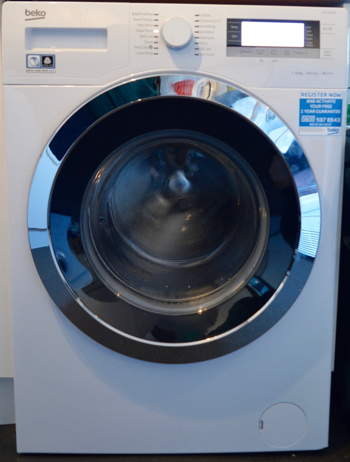 Testing the 28 minute cycle function on a new Beko Washing Machine
